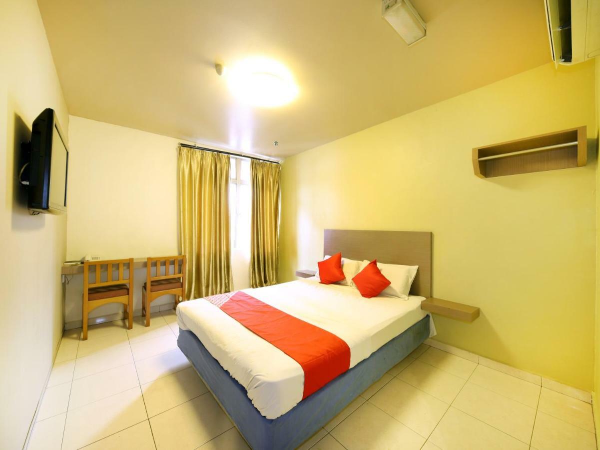 Oyo 434 Marbella Hotel Johor Bahru Exteriör bild