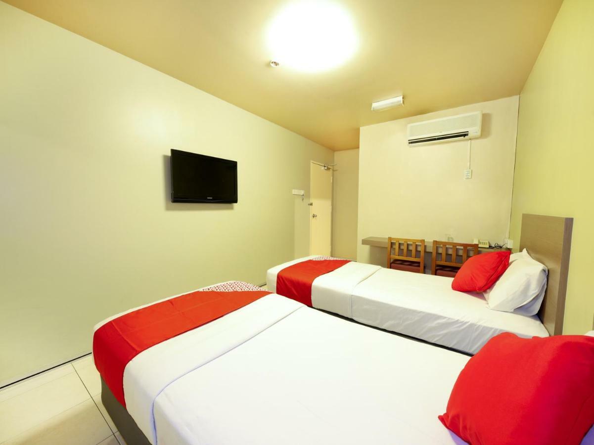 Oyo 434 Marbella Hotel Johor Bahru Exteriör bild