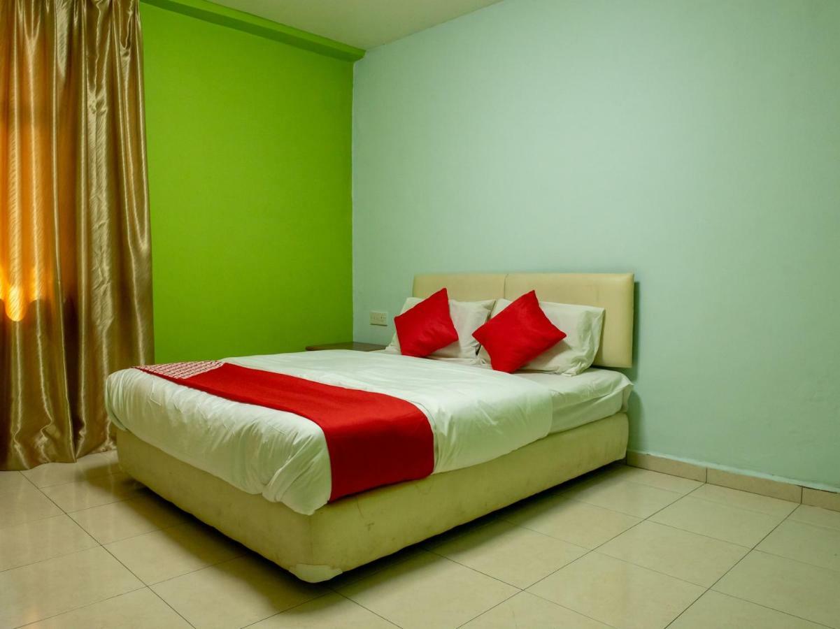 Oyo 434 Marbella Hotel Johor Bahru Exteriör bild