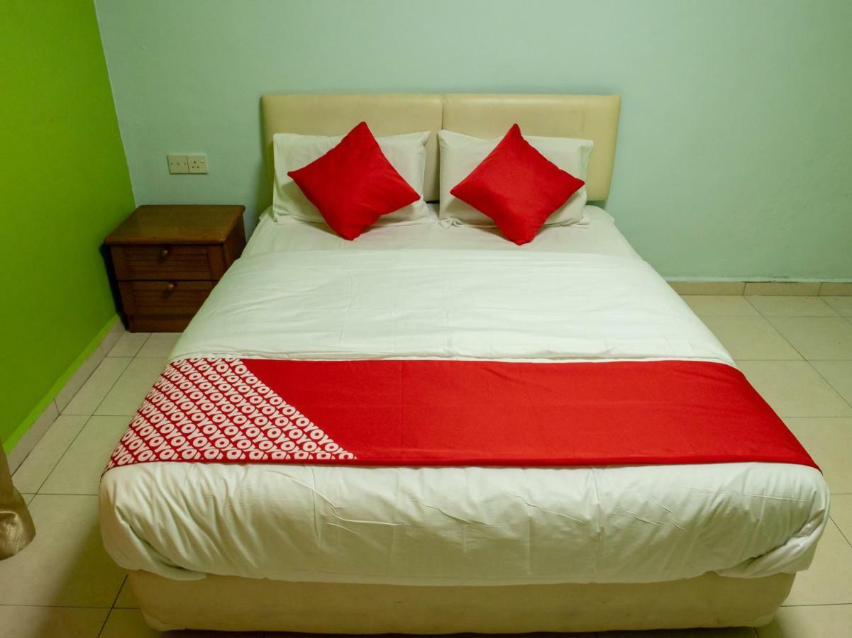 Oyo 434 Marbella Hotel Johor Bahru Exteriör bild