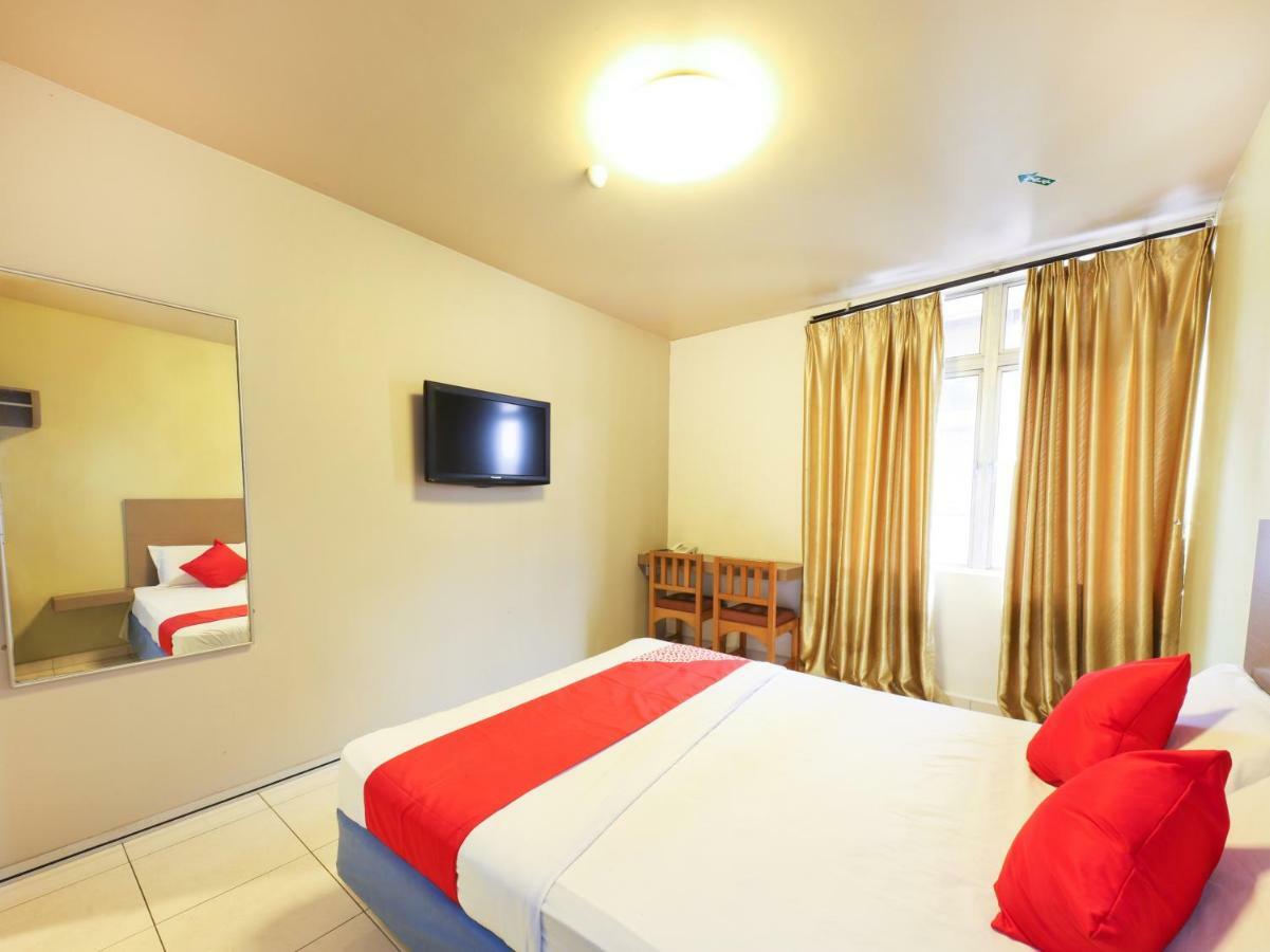 Oyo 434 Marbella Hotel Johor Bahru Exteriör bild